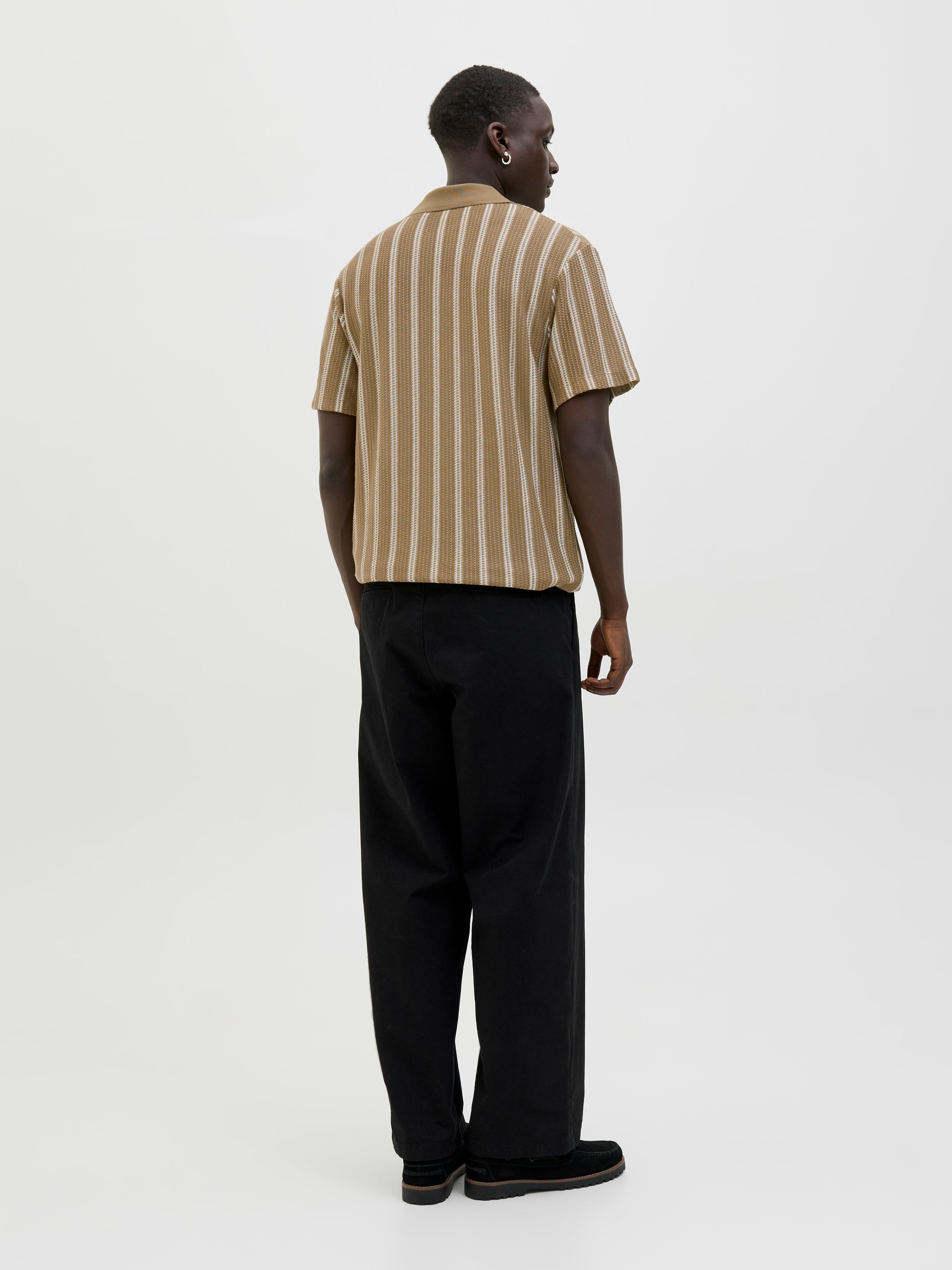 JACK & JONES JPRBLUHARRY split neck polo in elmwood - Image 2
