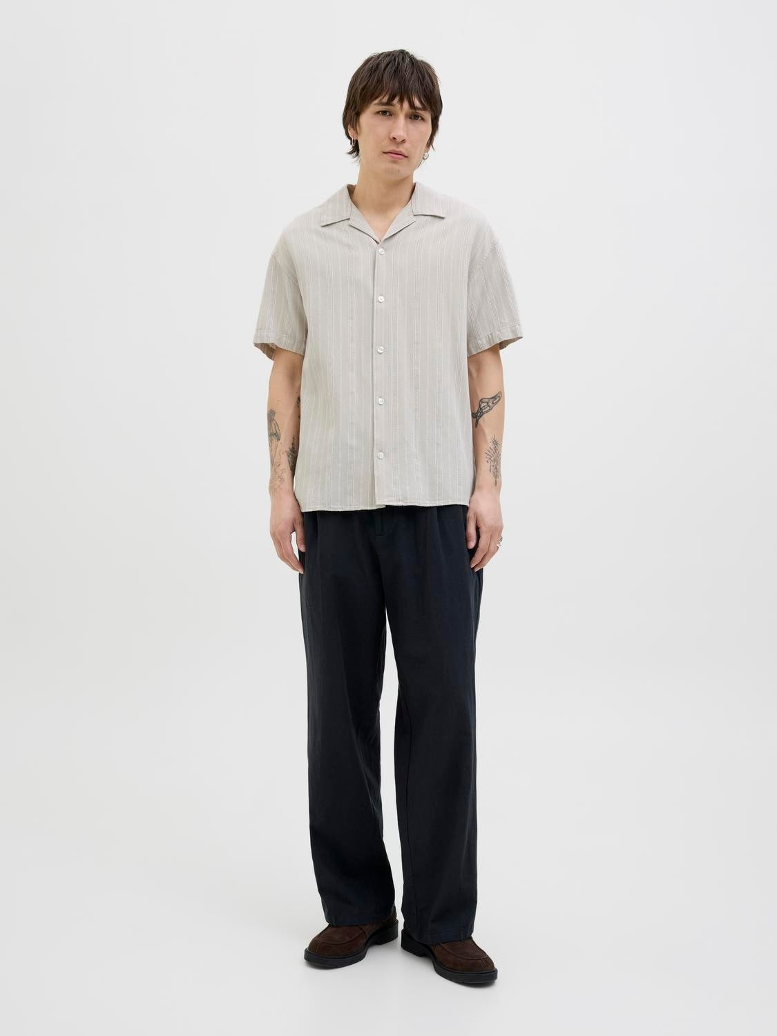 JACK & JONES JPRCCMONTANA dobby resort shirt in silver lining - Image 4