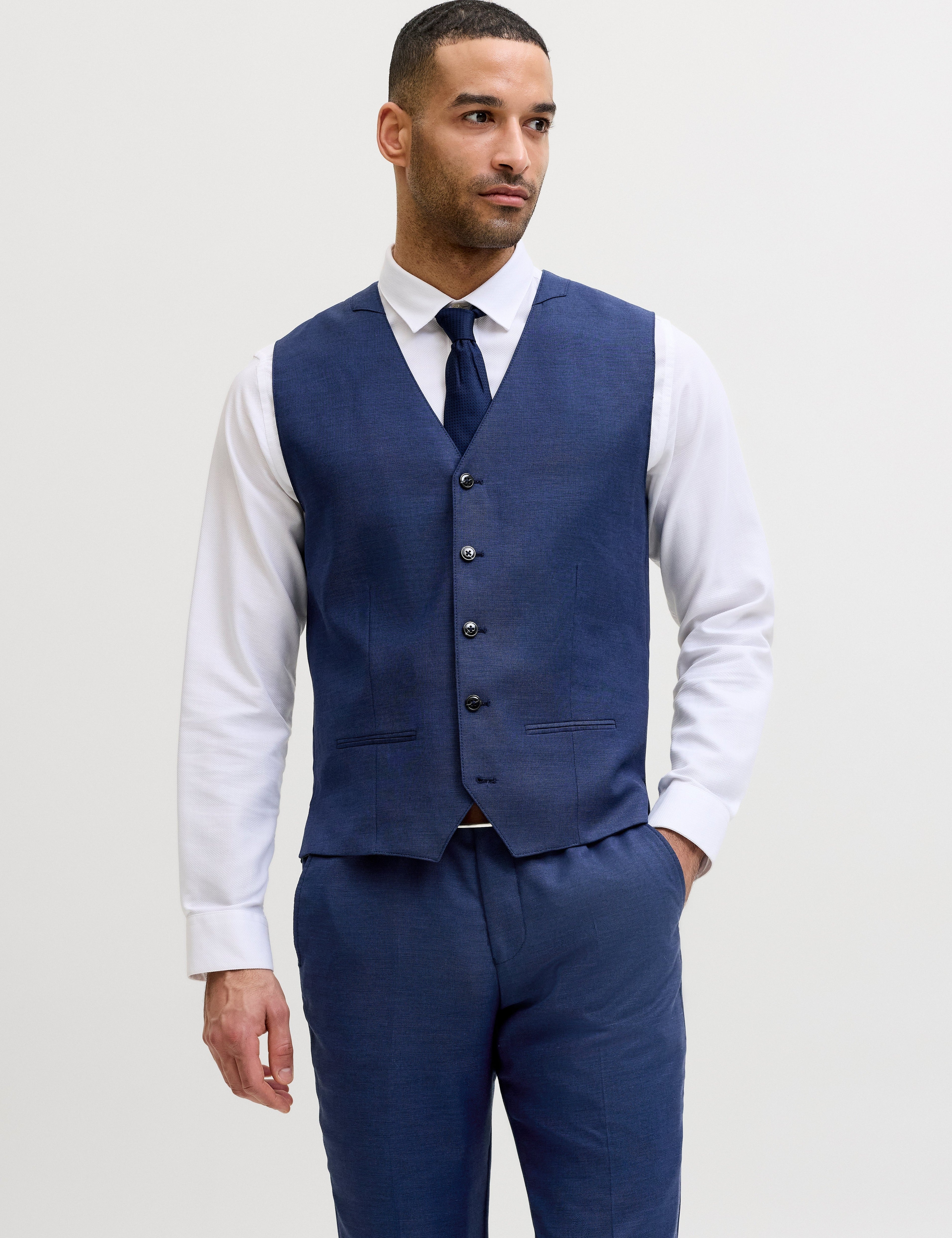 JACK & JONES JPRSOLARIS waistcoat in medieval blue - Image 1