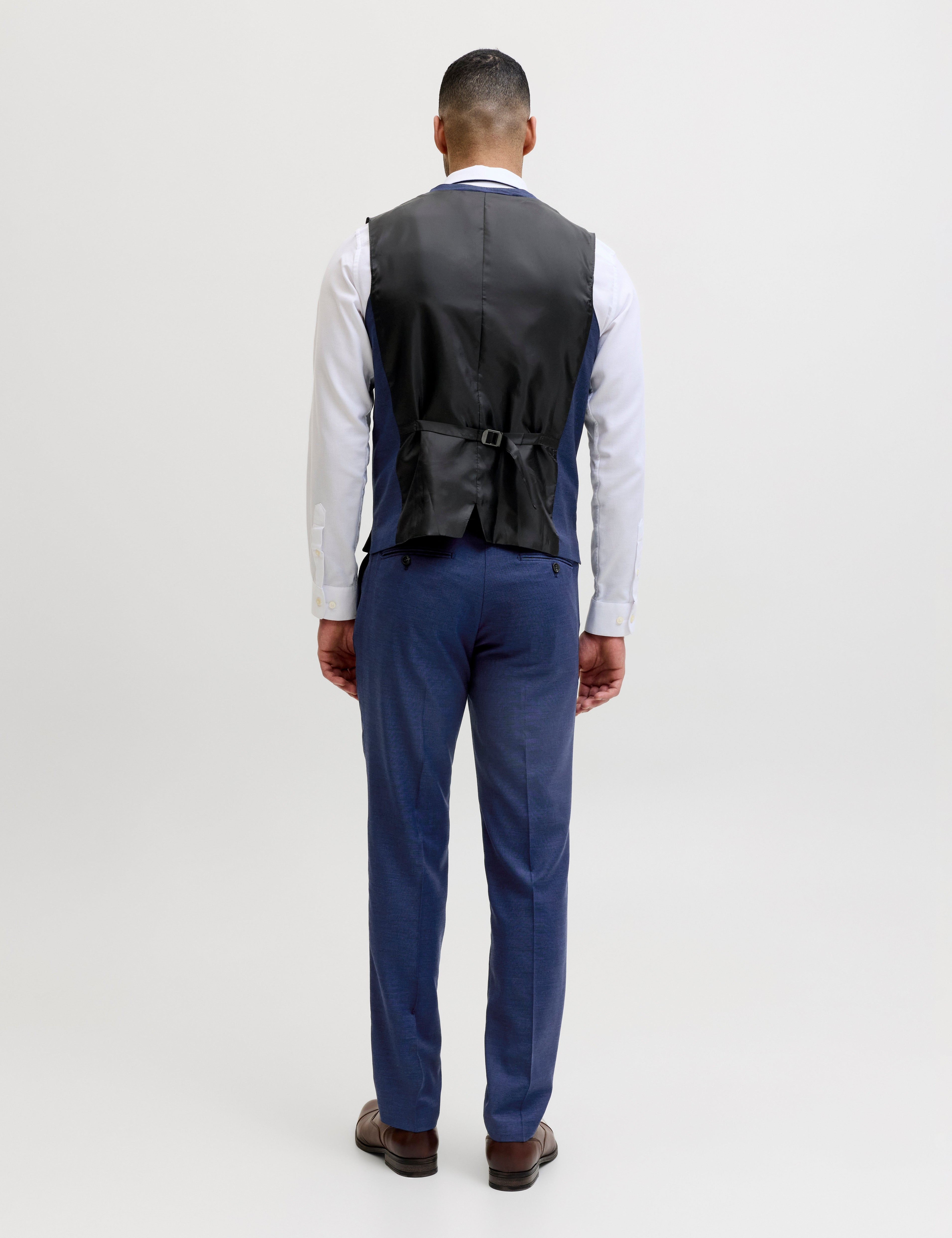 JACK & JONES JPRSOLARIS waistcoat in medieval blue - Image 2