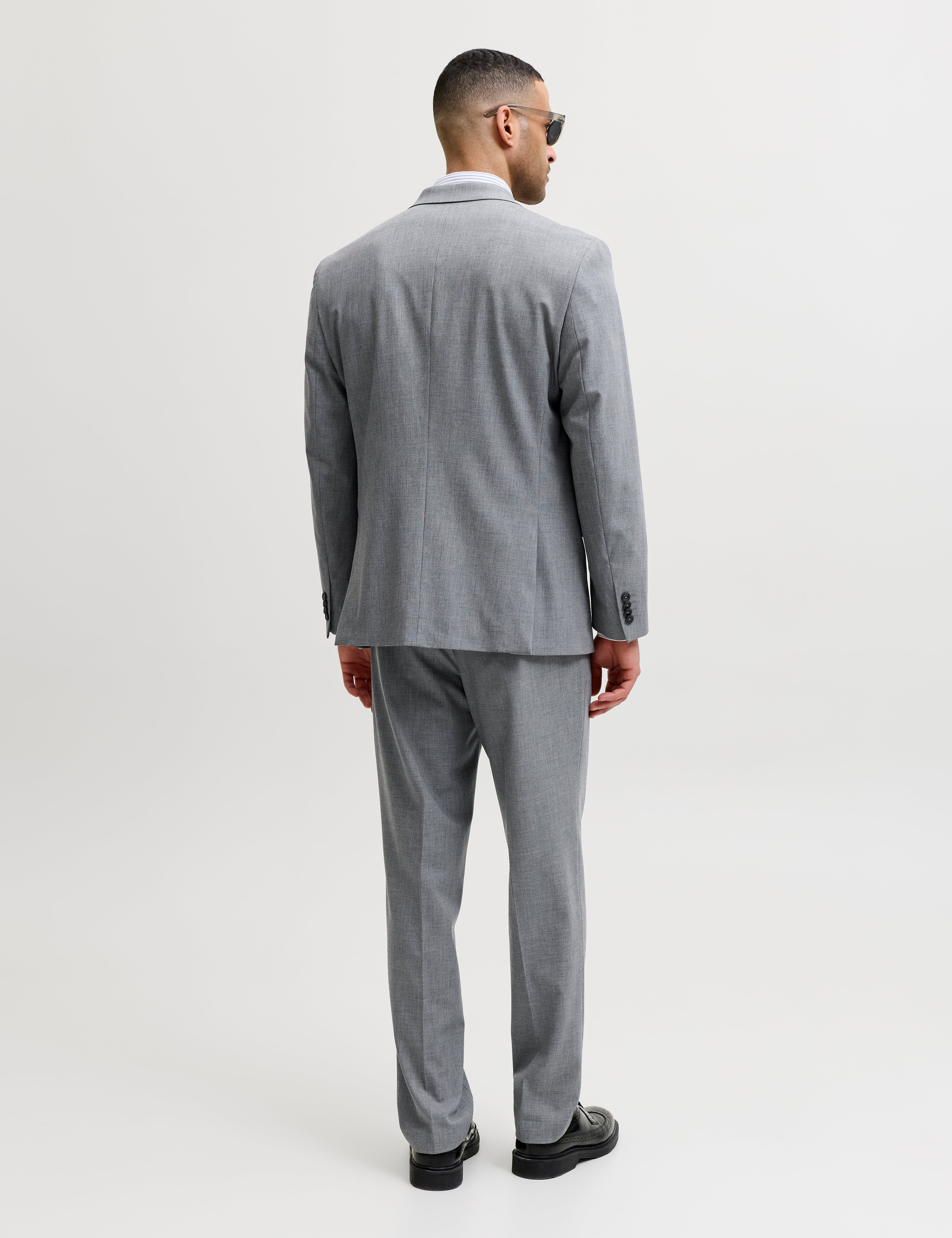 JACK & JONES JPRTHEO trouser in light grey  - Image 2