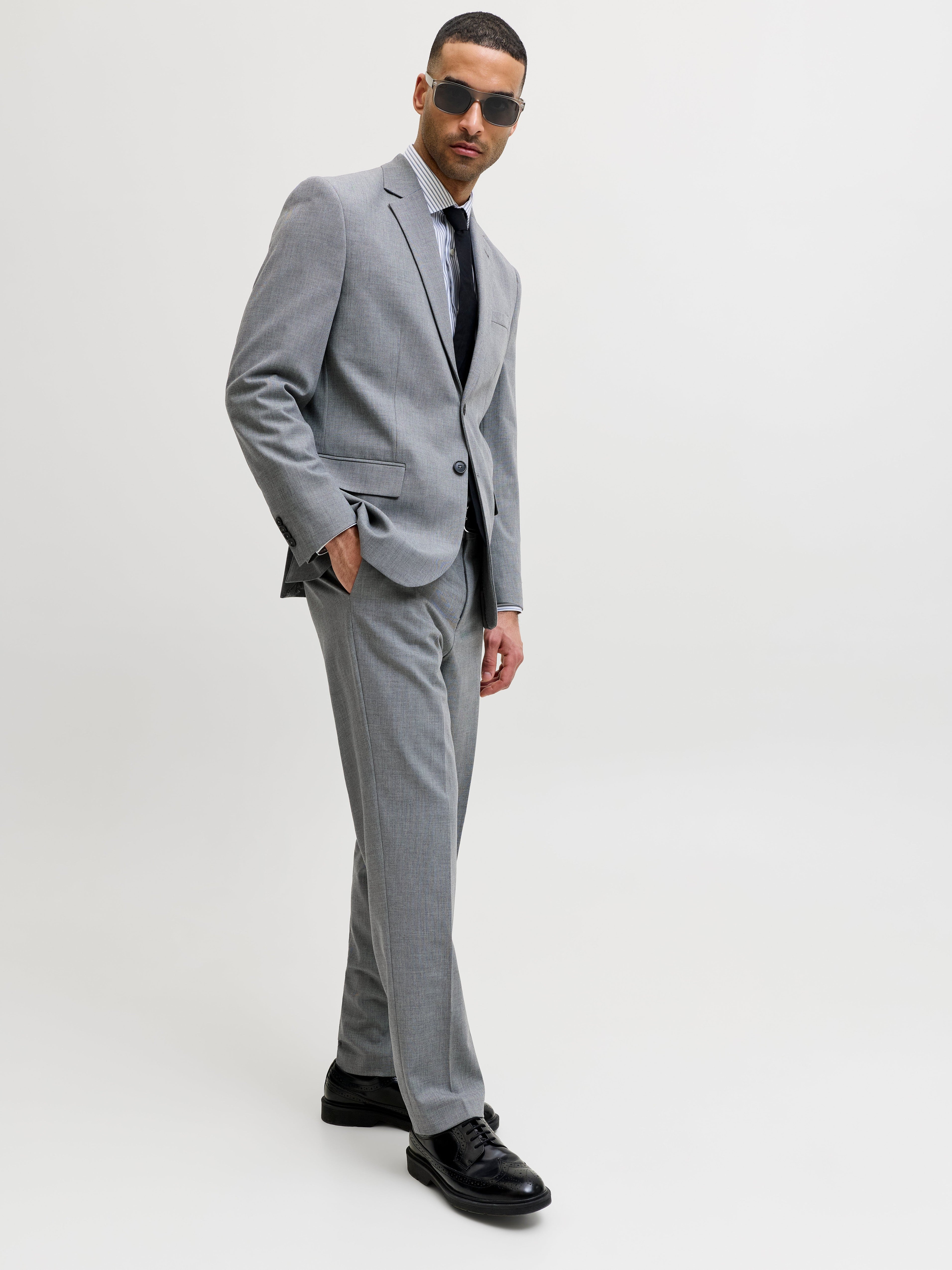 JACK & JONES JPRTHEO trouser in light grey  - Image 8
