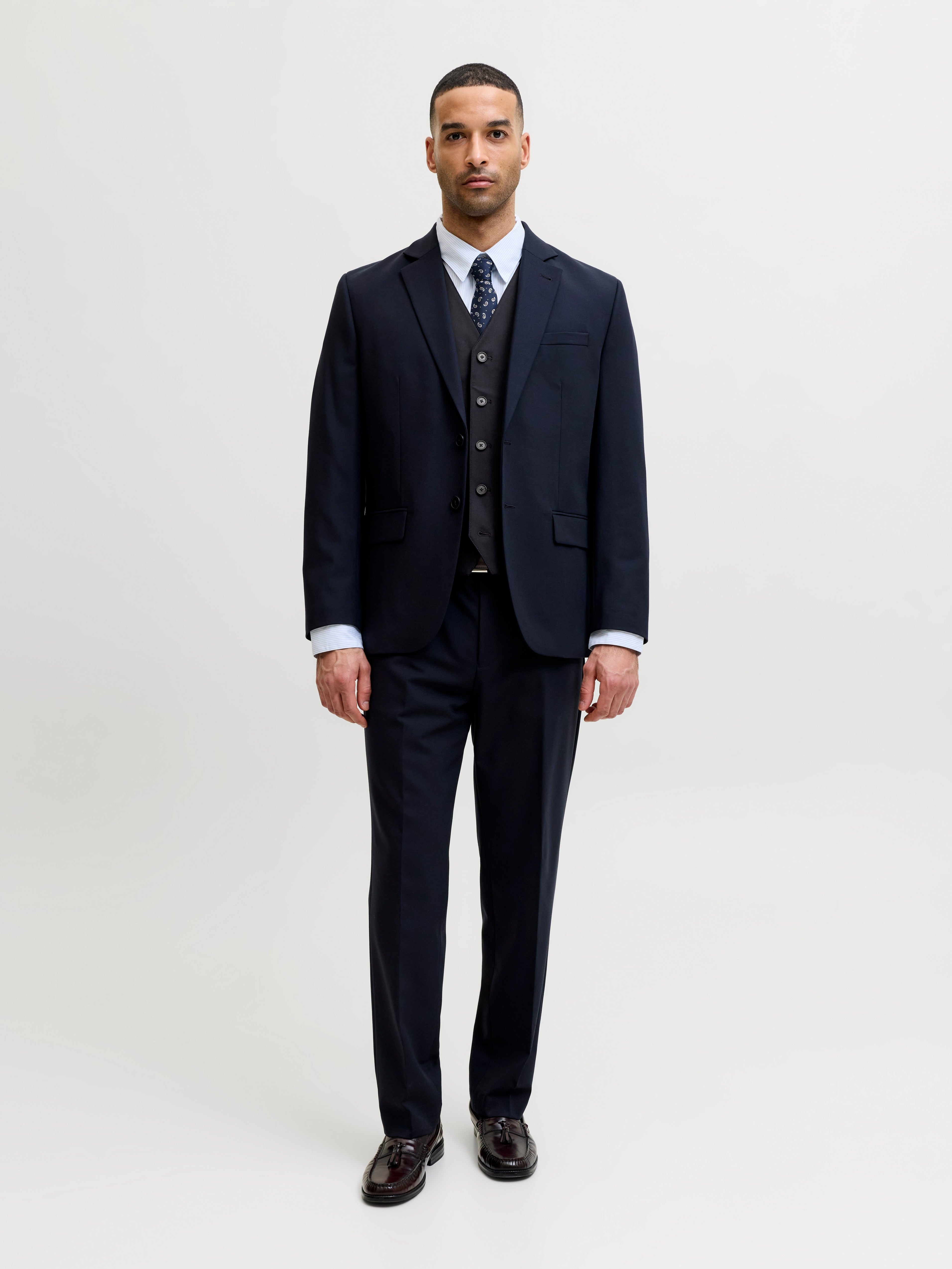 JACK & JONES JPRTHEO waistcoat in dark navy - Image 5