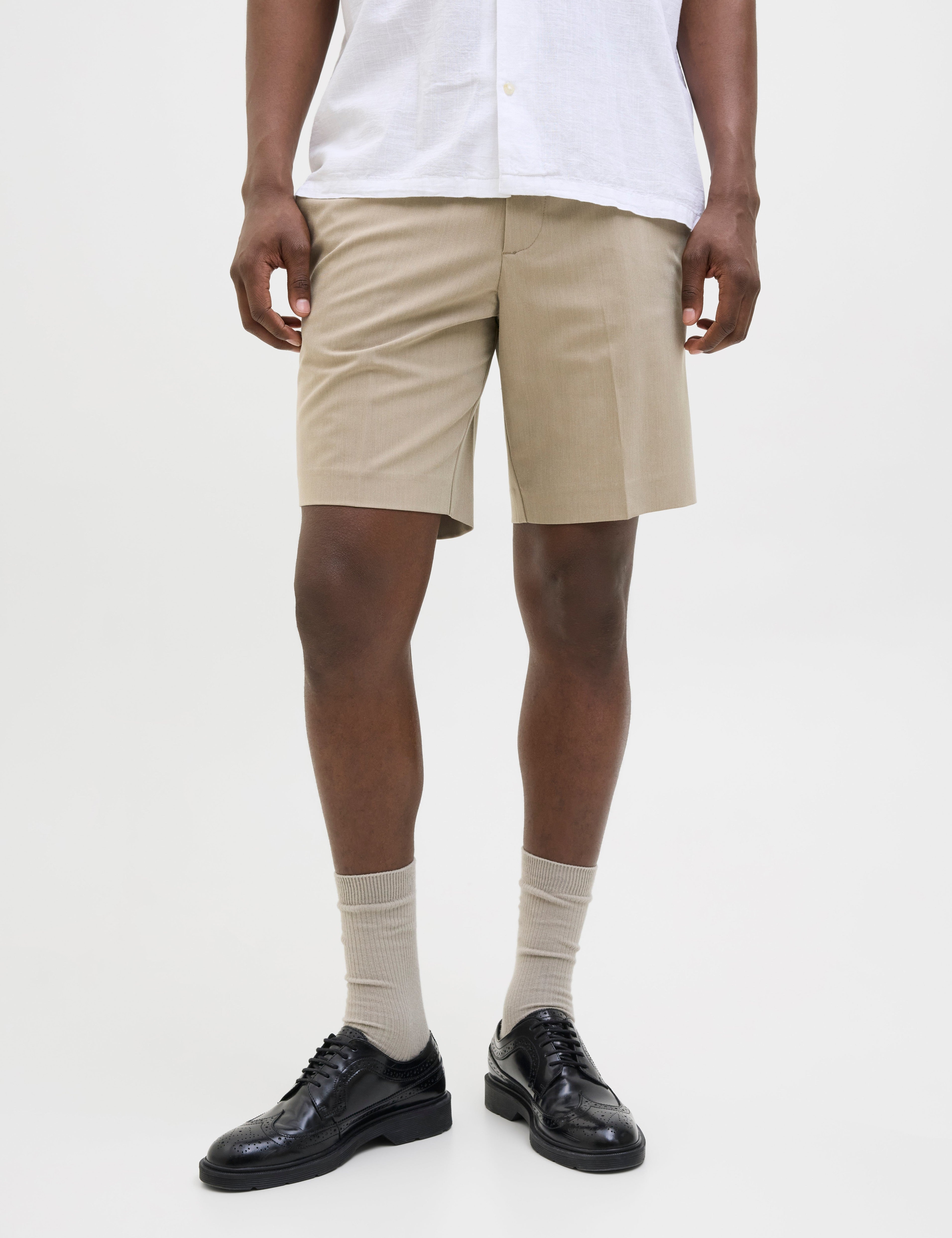 JACK & JONES JPSTACE leo chino shorts in plaza taupe - Image 1