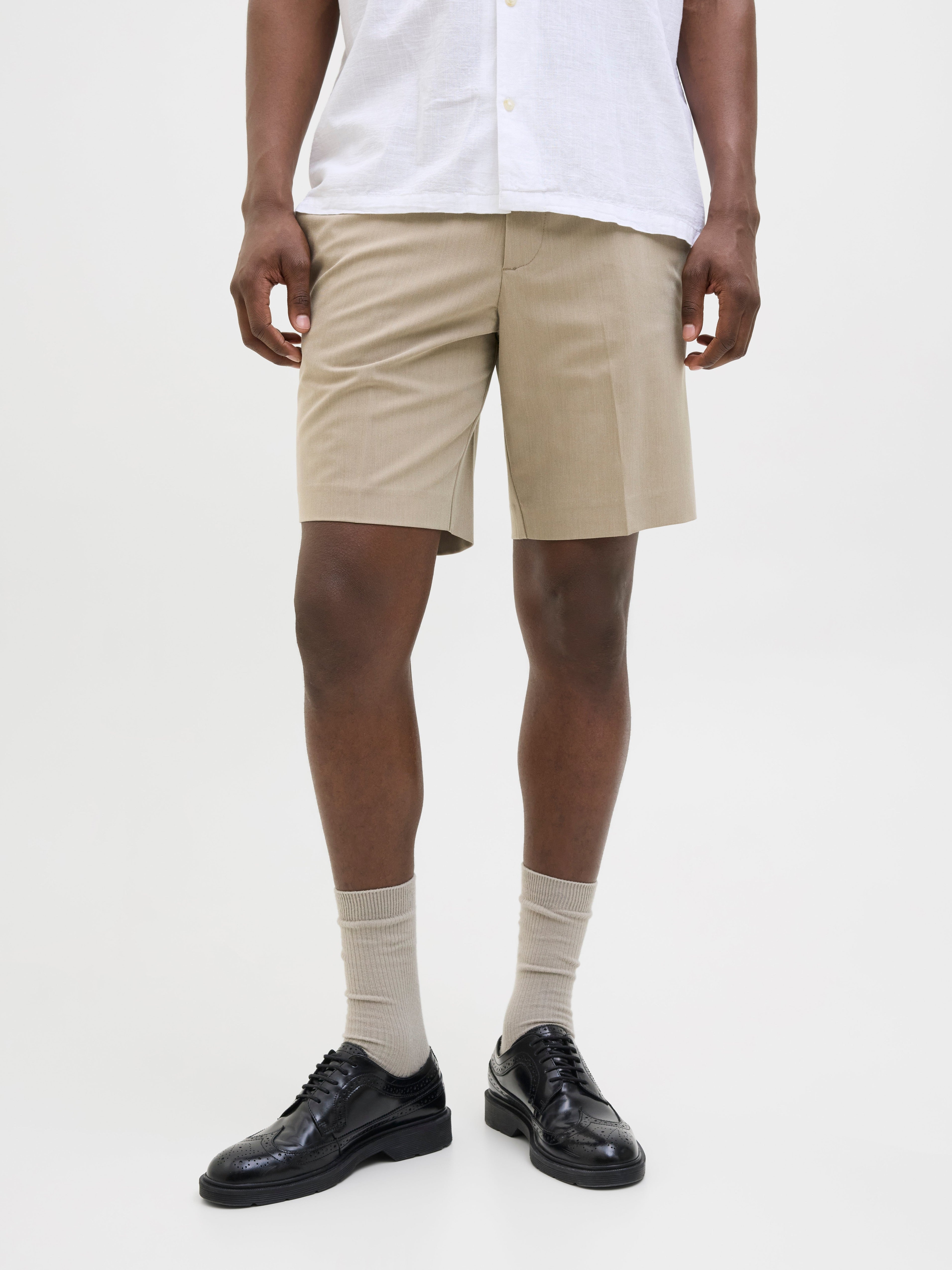 JACK & JONES JPSTACE leo chino shorts in plaza taupe - Image 1