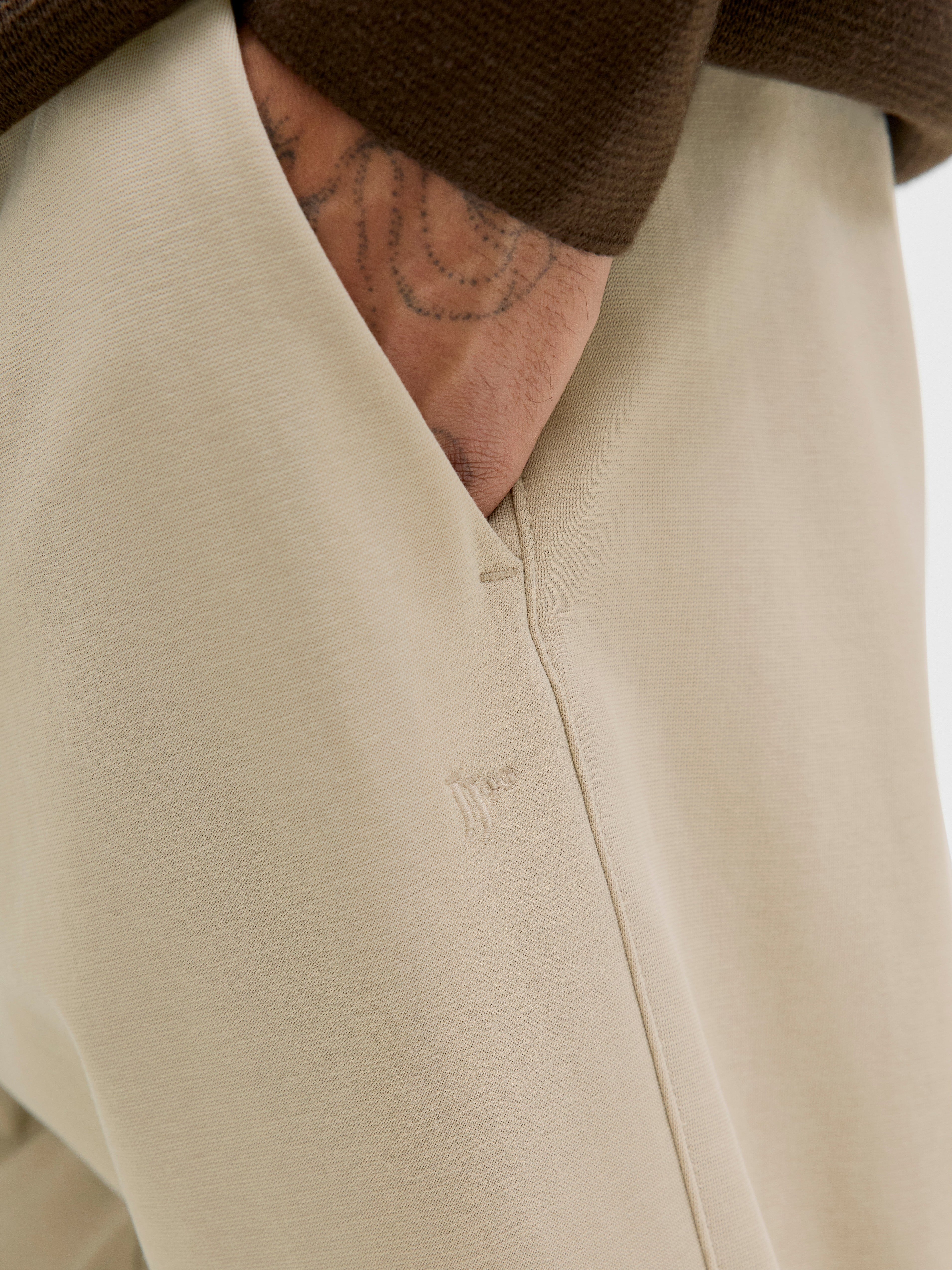 JACK & JONES JPSTACE neo jogger pants in crockery - Image 6