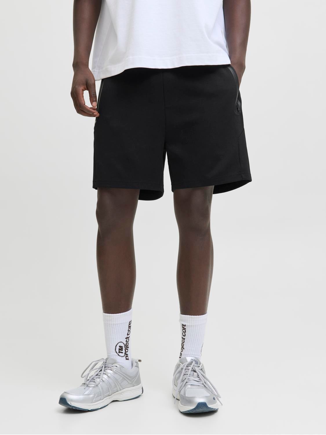 JACK & JONES JPSTGORDON fusion sweat shorts - black