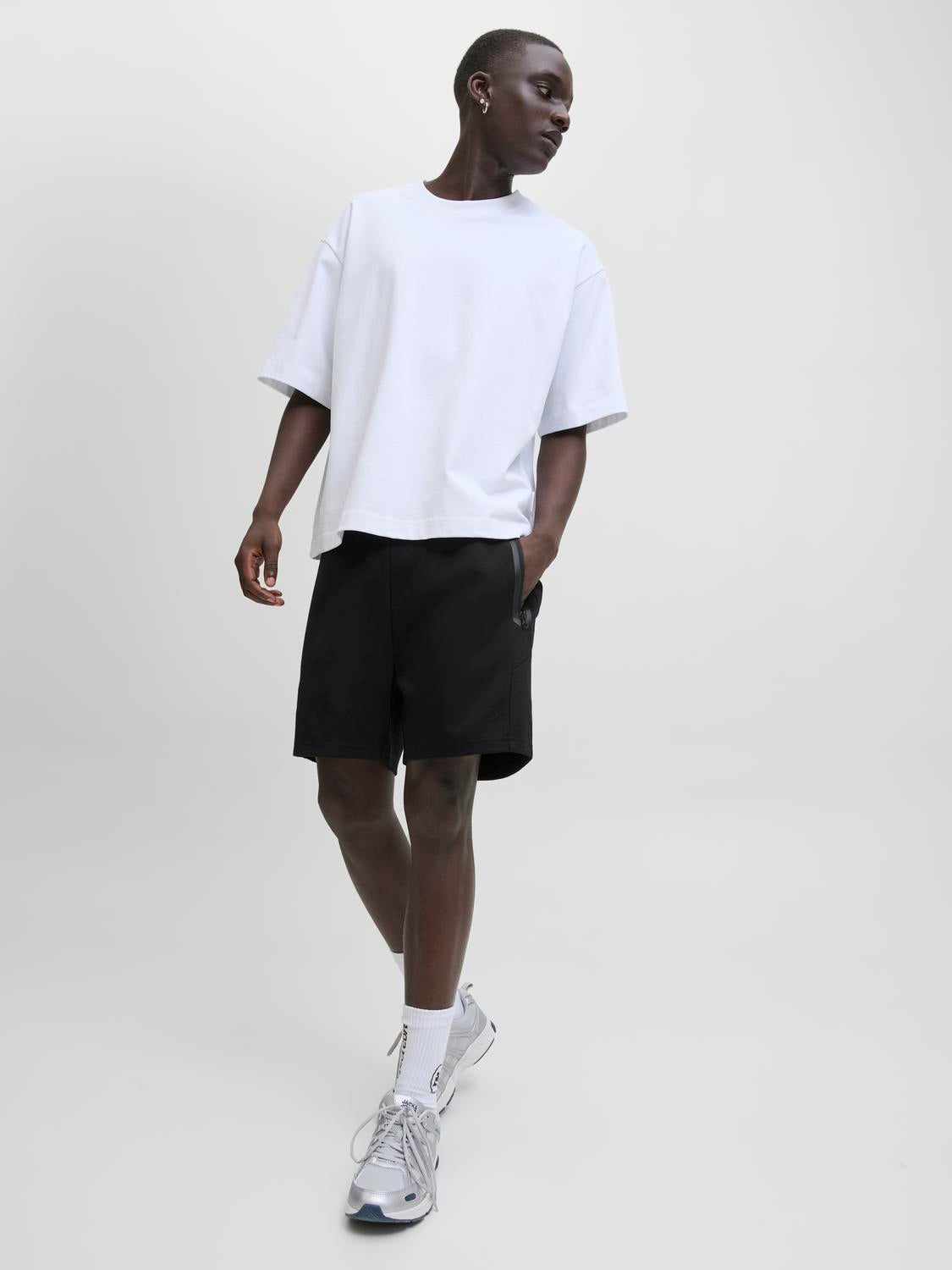 JACK & JONES JPSTGORDON fusion sweat shorts - black