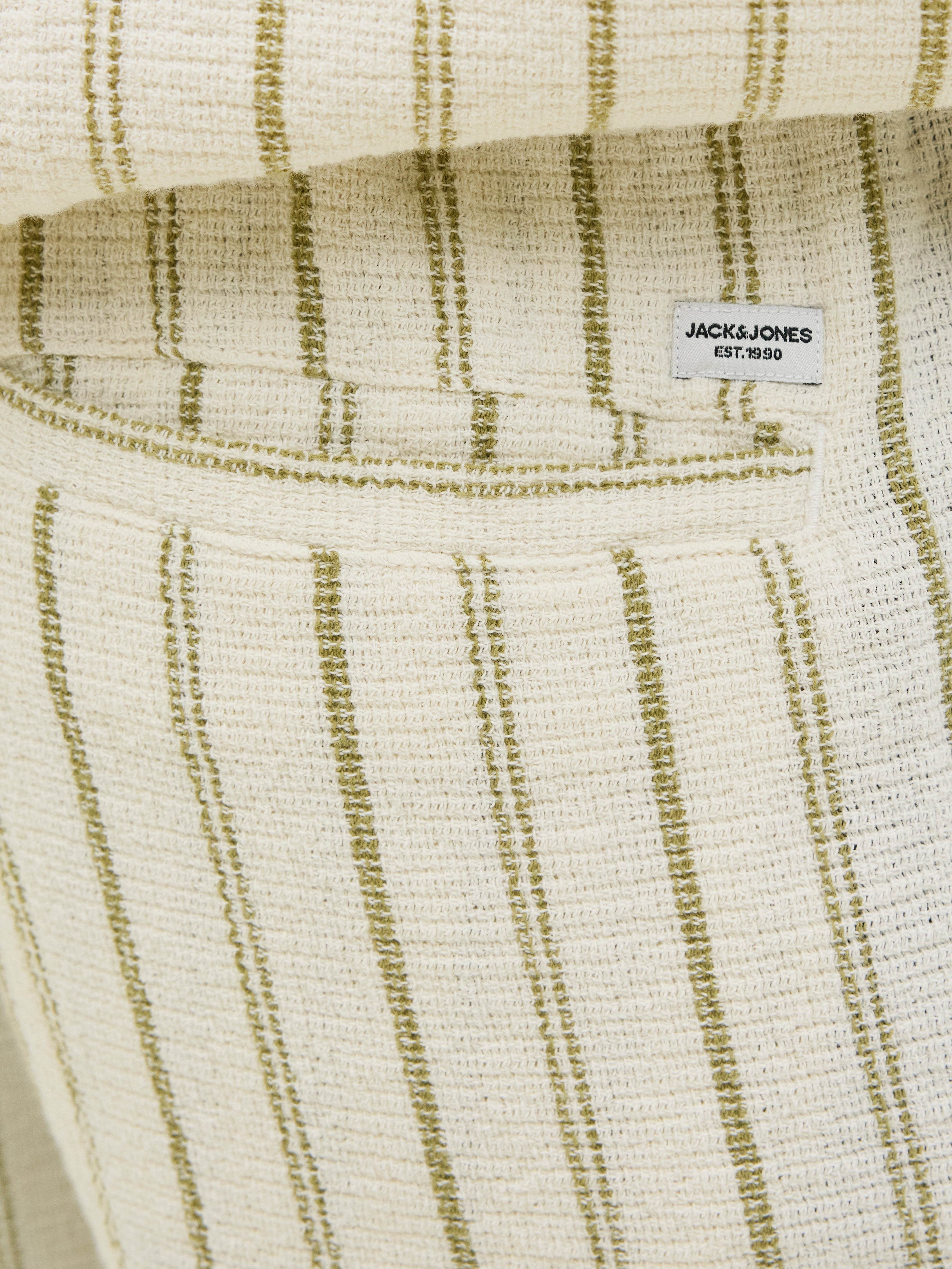 JACK & JONES JPSTJAIDEN coba stripe jog short in cedar - Image 6