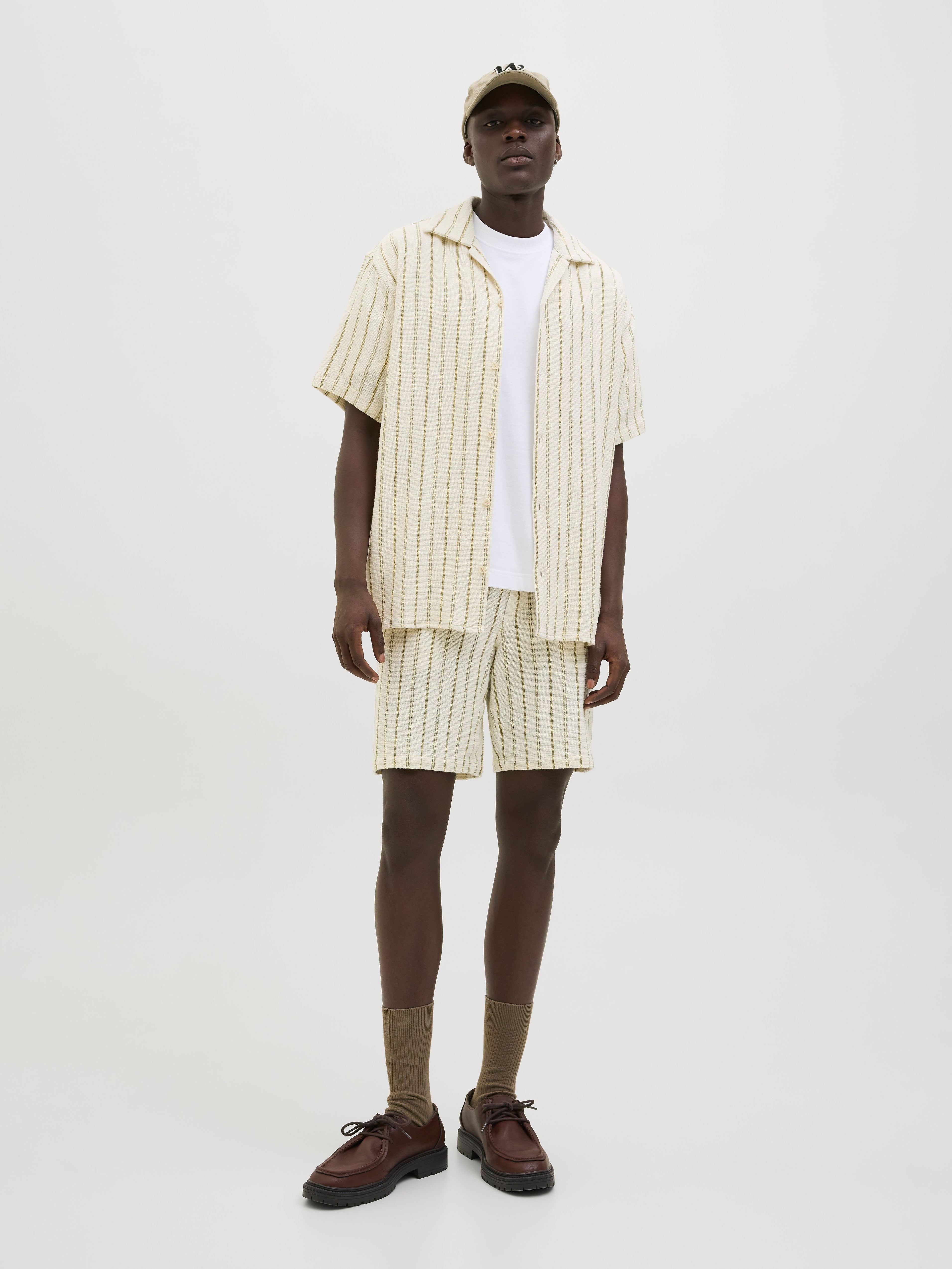 JACK & JONES JPSTJAIDEN coba stripe jog short in cedar - Image 5