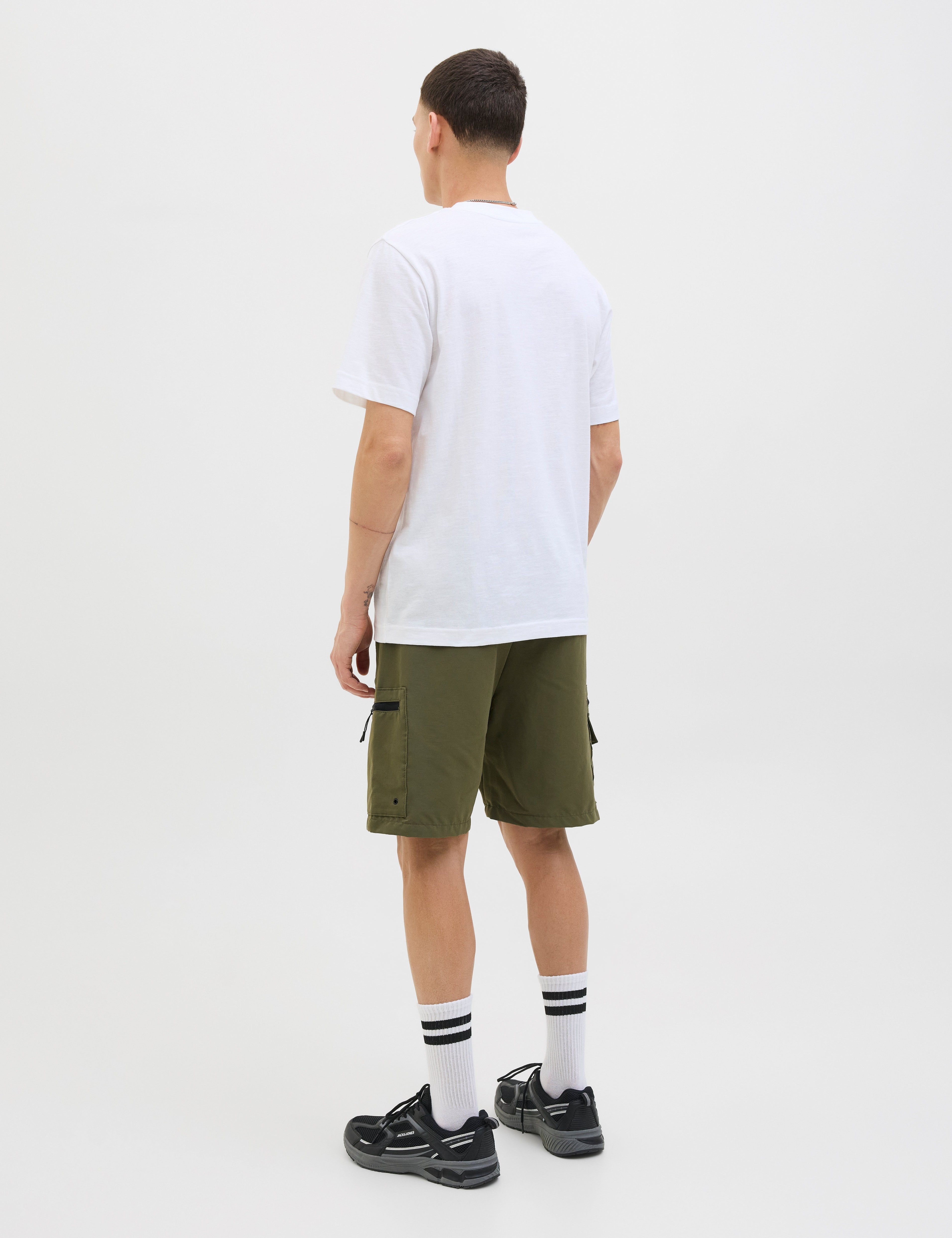 JACK & JONES JPSTJAIDEN marcher cargo shorts in castlerock - Image 2