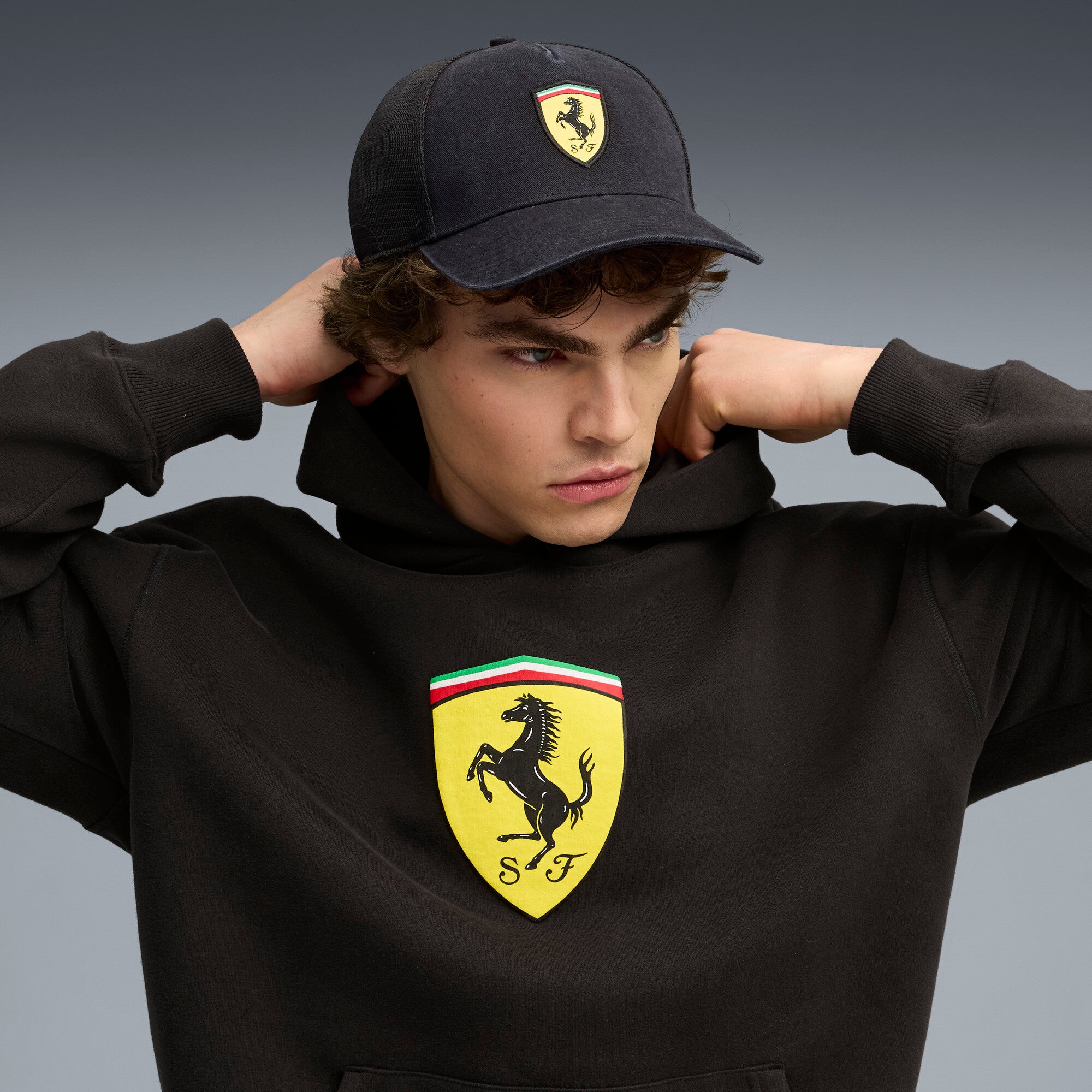PUMA scuderia ferrari trucker cap in black