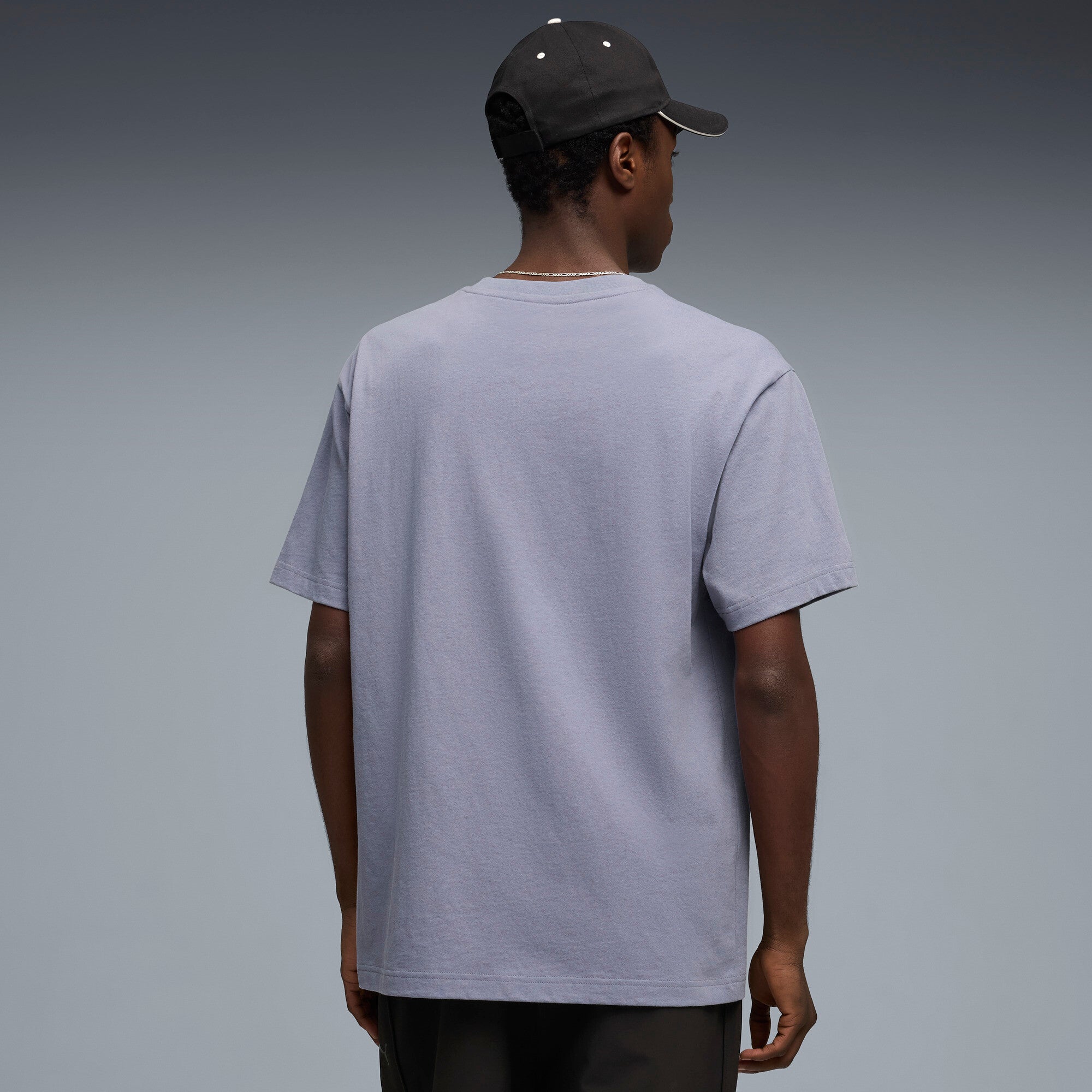PUMA essentials elevated cat logo relaxed tee men in gray sky