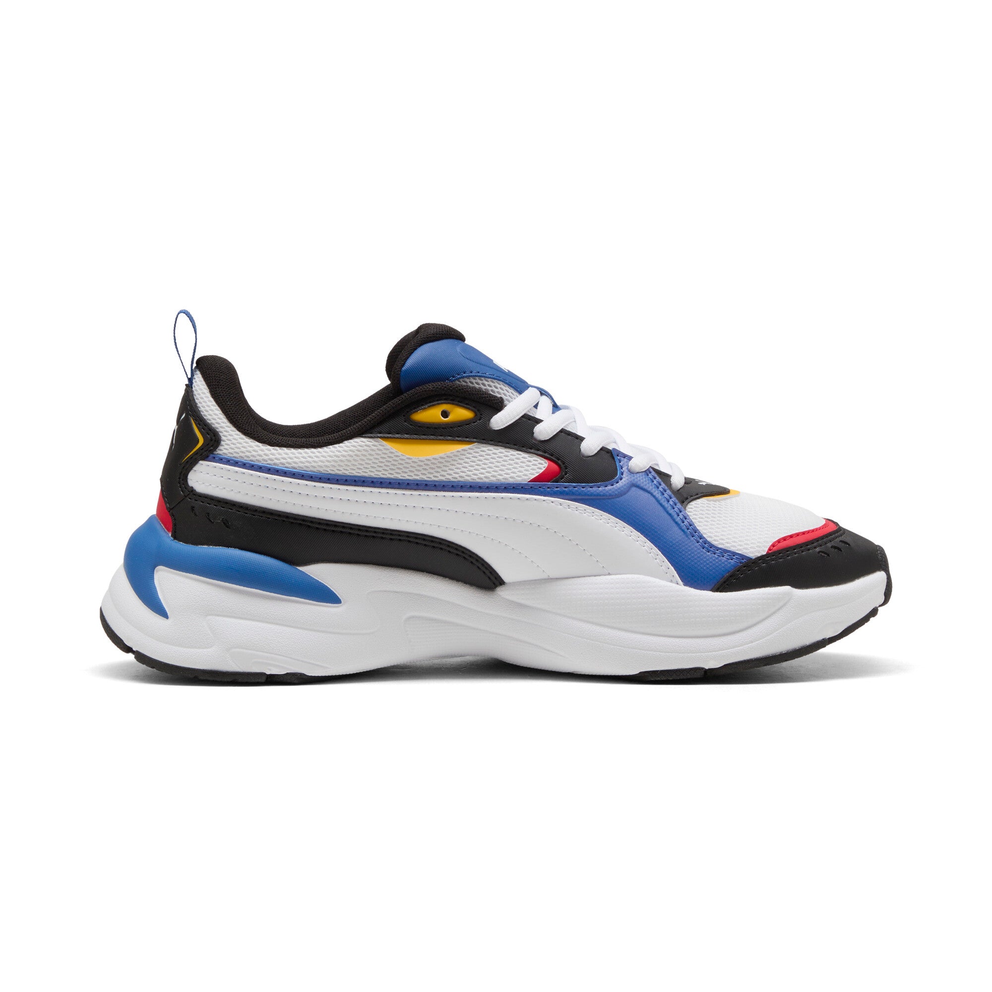 PUMA X-ray 4 sneakers unisex in black and white
