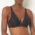 Etam idole n6 triangle bra in black