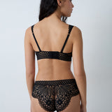 Etam dream n8 triangle bra in black