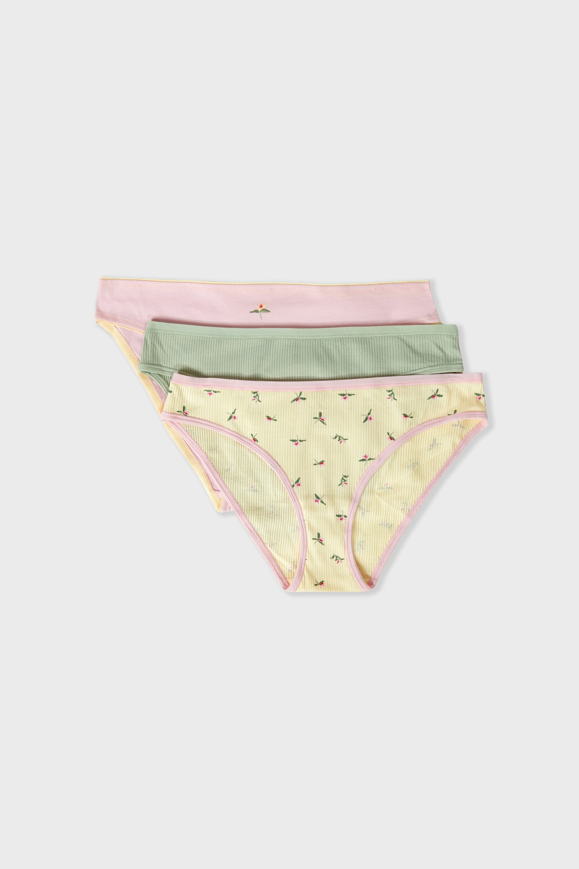 Etam johnnie 3 slips in pale yellow