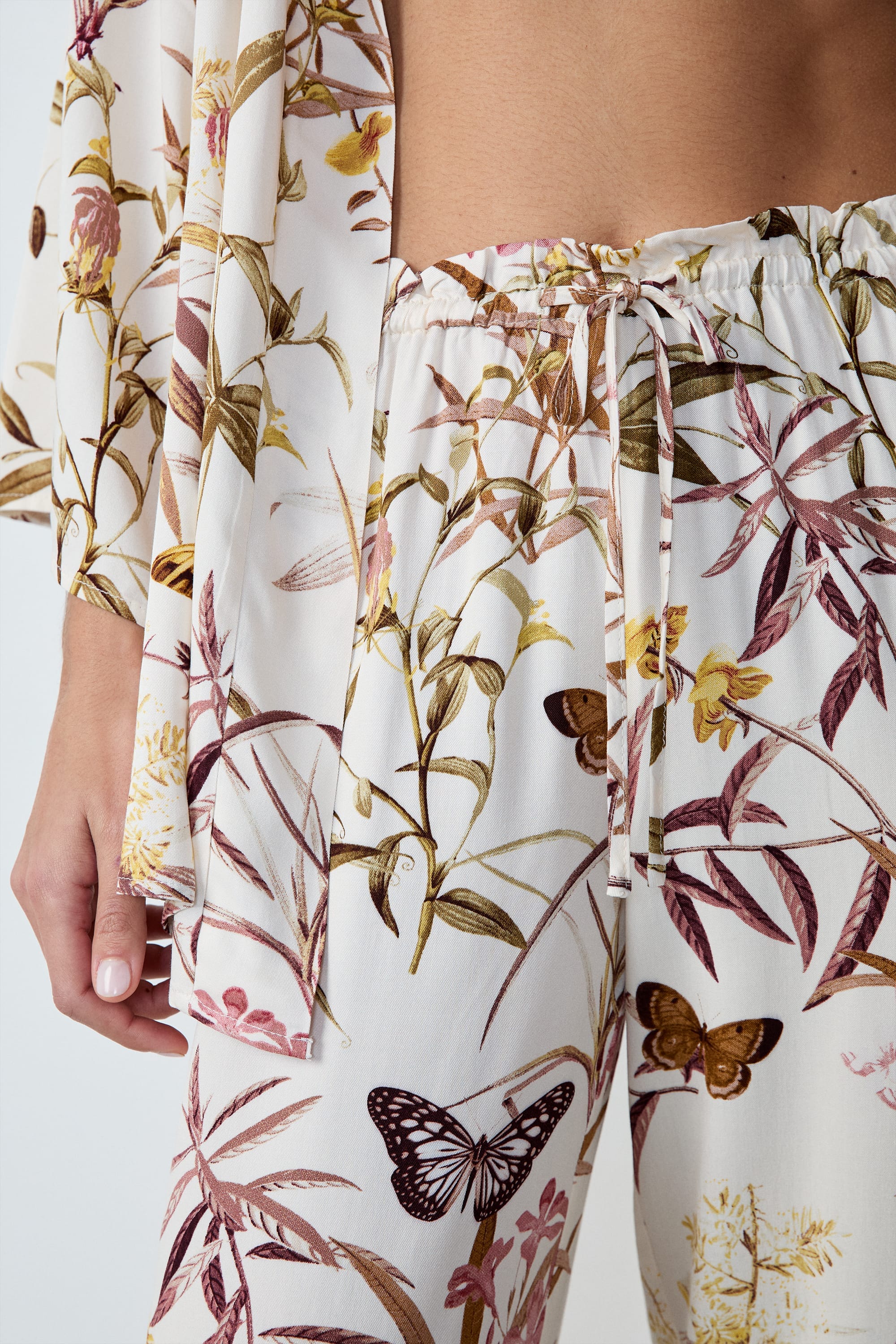 Etam paco pantalon in pink print