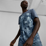 Puma printed short sleeve running tee men in gray - Model Shot 01