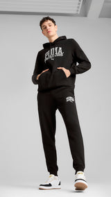 Puma class sweatpants in black - Model Shot 03
