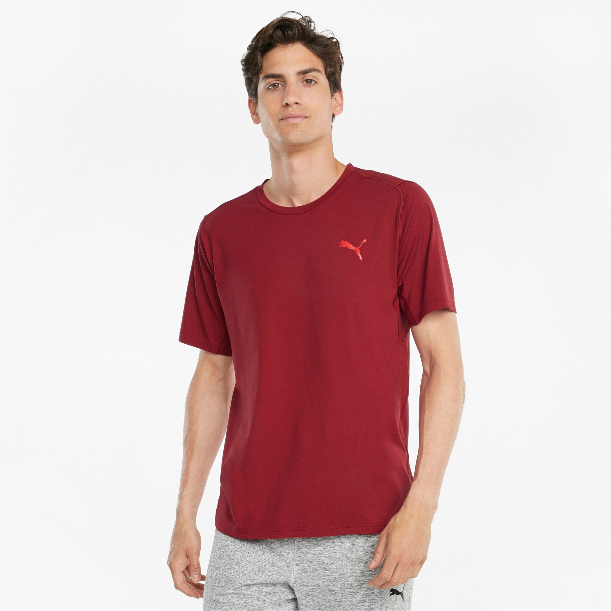 Puma training cloudspun bnd short sleeve tee in red - Model Shot 01