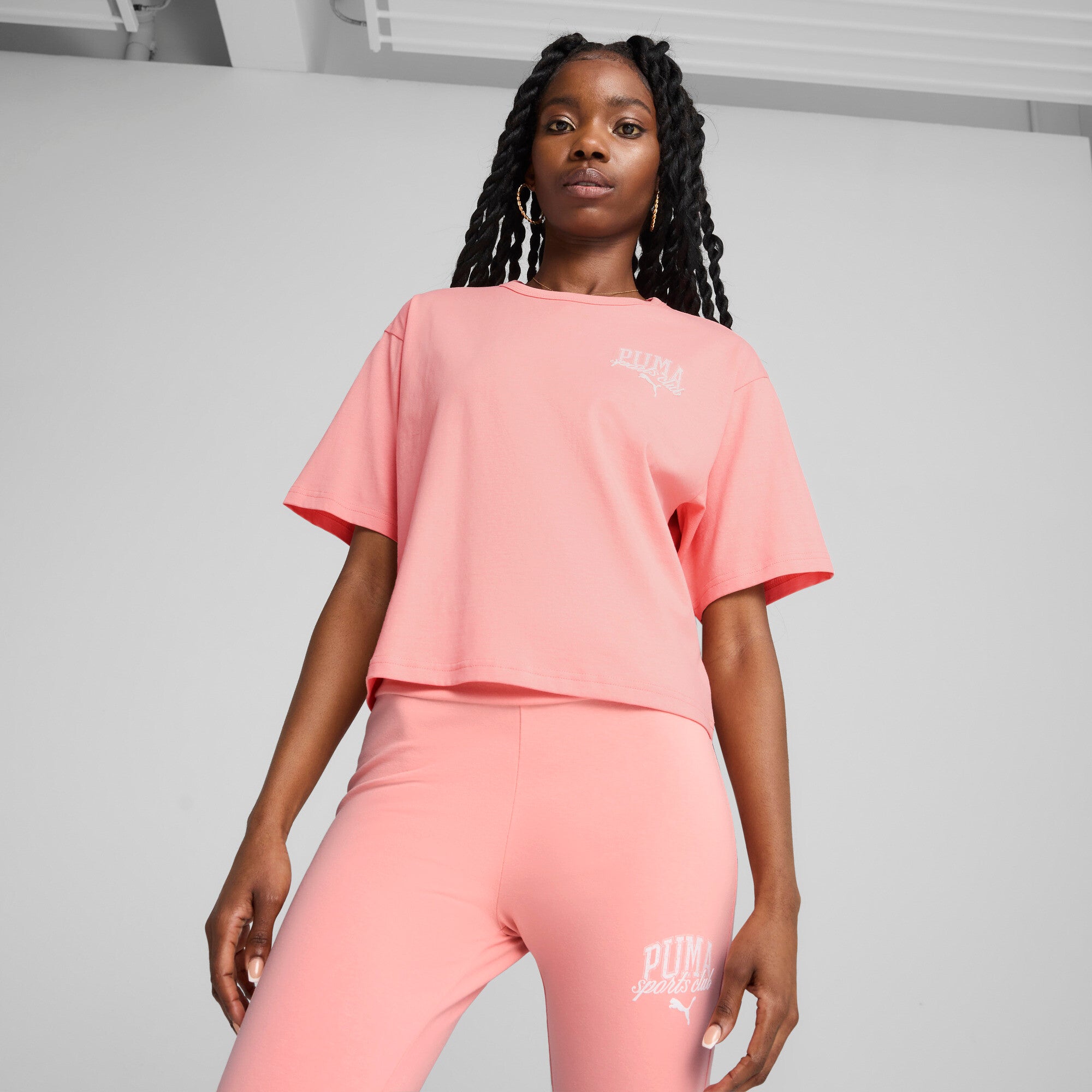 Puma class relaxed crop tee in pink fruit - Model Shot 01