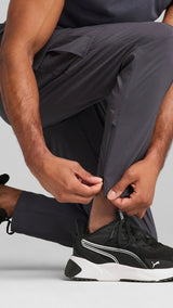 Puma tad tech woven cargo in galactic gray - Model Shot 02