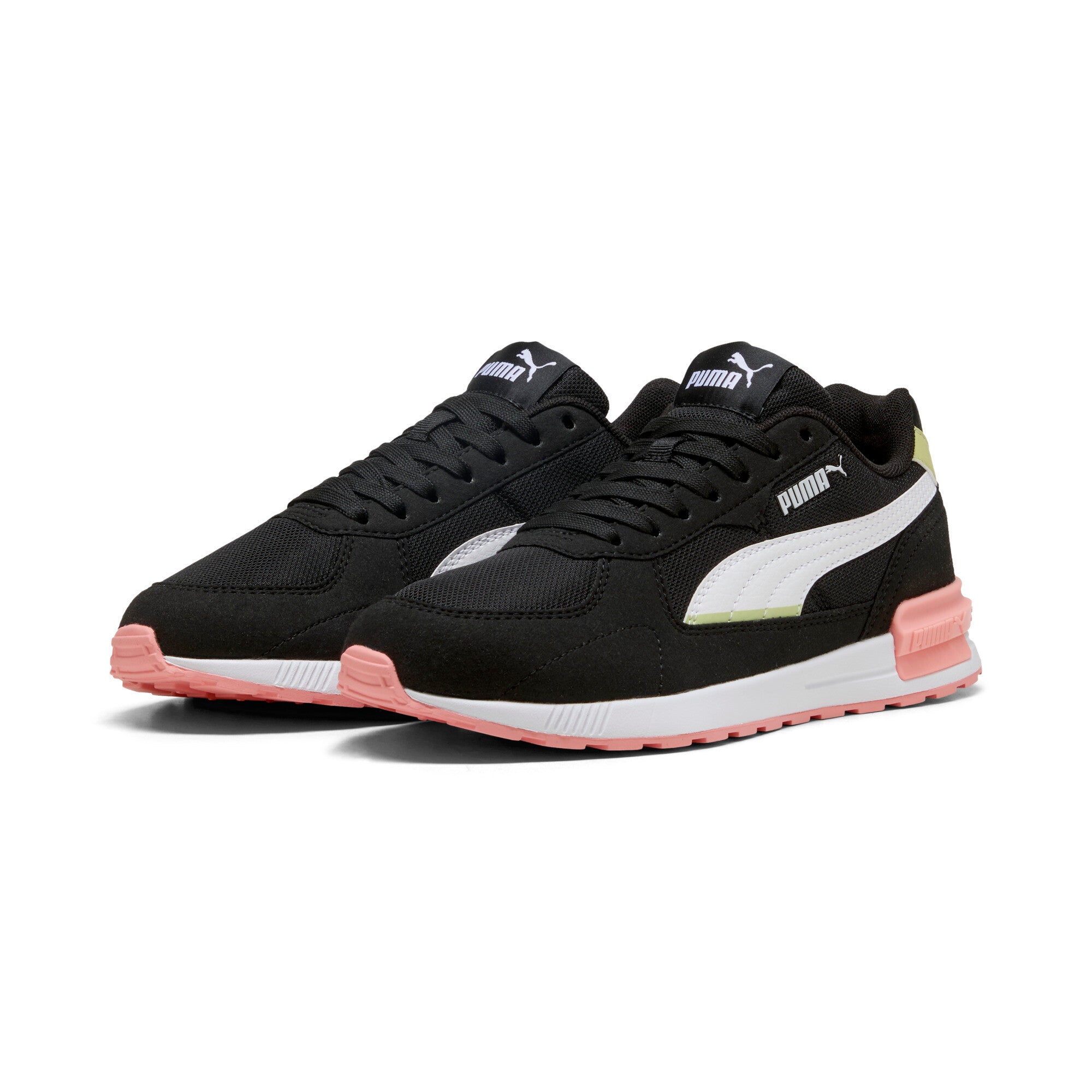 Puma graviton trainers in black - Front View