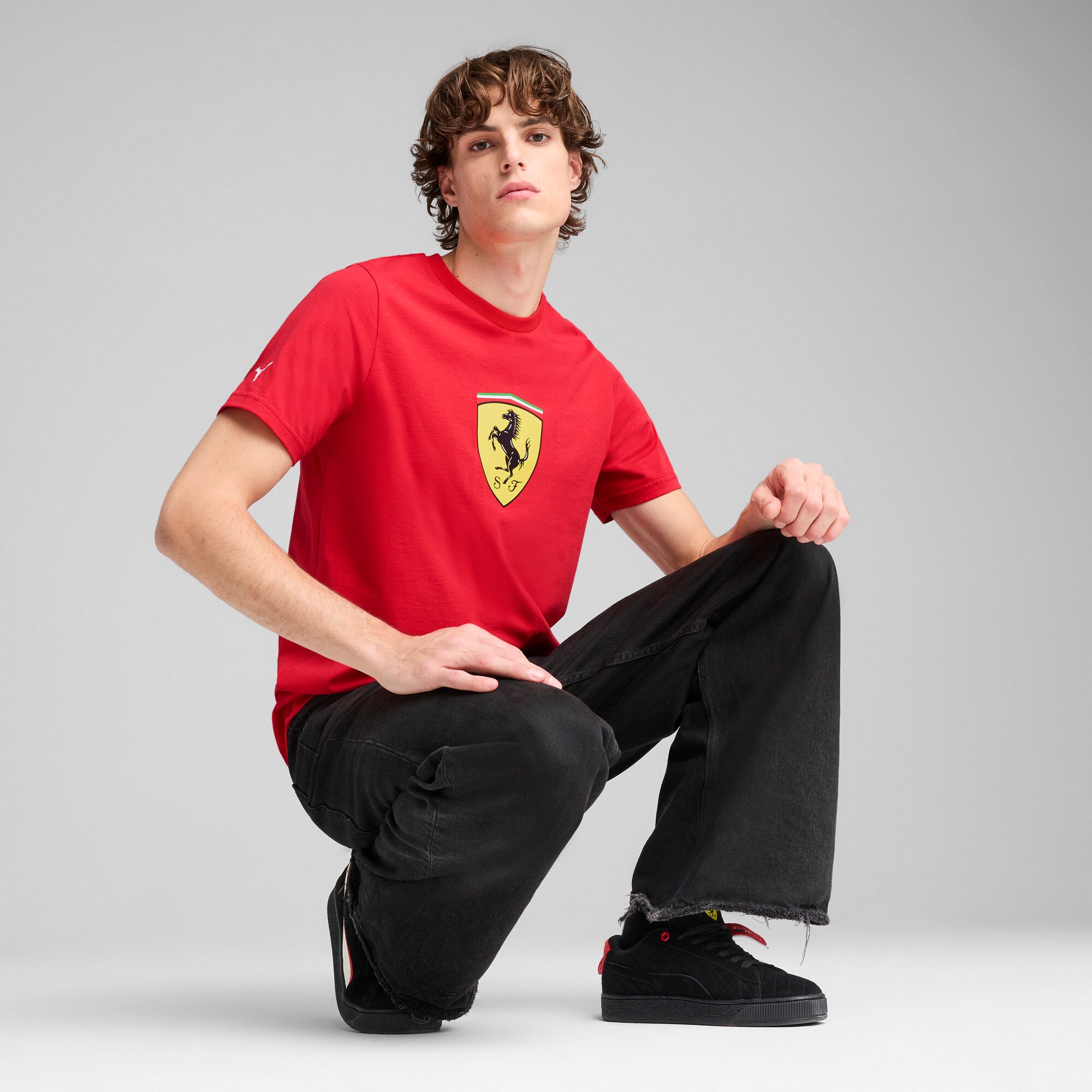 Puma scuderia ferrari hp race coloured big shield tee in black - Model Shot 03