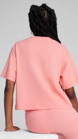 Puma class relaxed crop tee in pink fruit - Model Shot 02