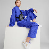 Puma dare to woven jacket women in blue - Model Shot 03