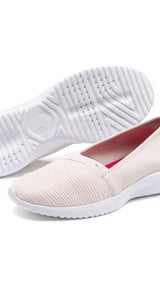 Puma adelina slip-on trainers in black - Front View
