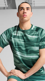 Puma VELOCITY all-over print running tee in green moon - Model Shot 01