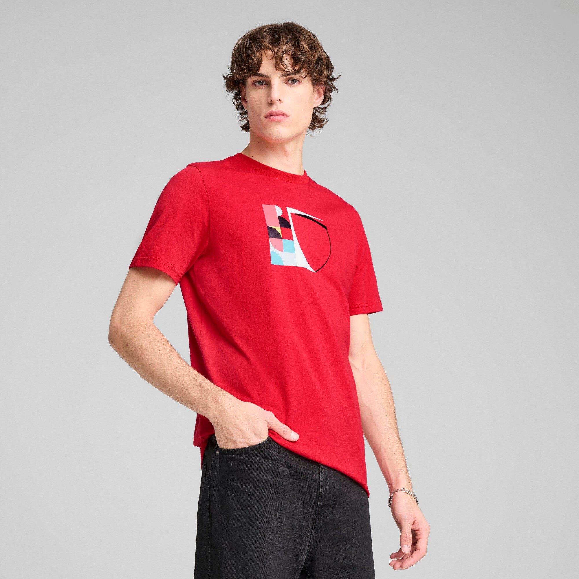 Puma scuderia Ferrari HP race big shield tee in rosso corsa - Model Shot 01
