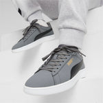 Puma smash 3.0 buck sneakers in black - Model Shot 01