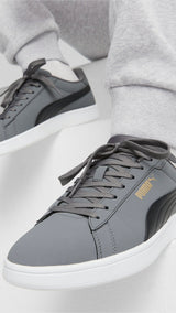 Puma smash 3.0 buck sneakers in black - Model Shot 01