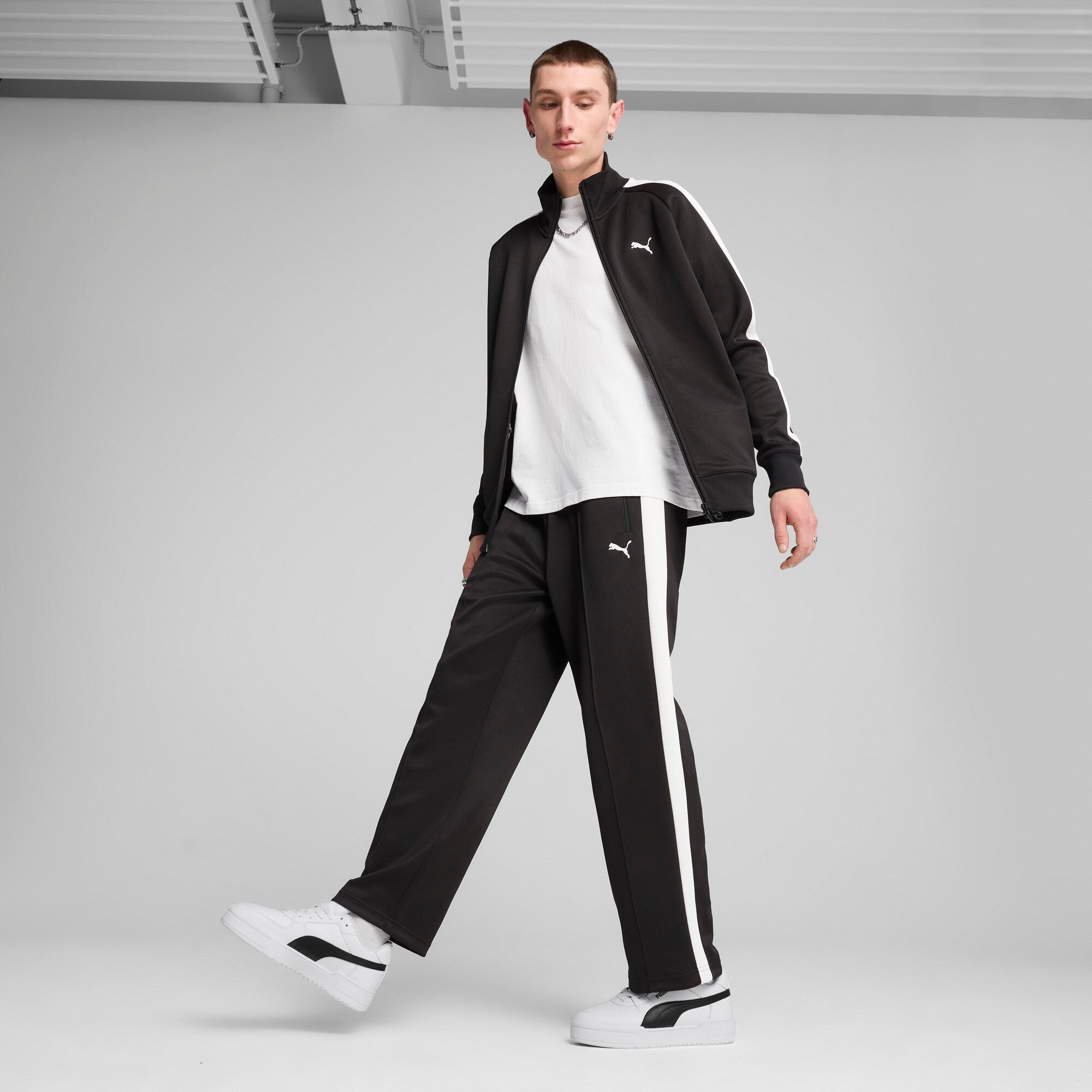 Puma T7 always on relaxed track pants in black - Model Shot 03