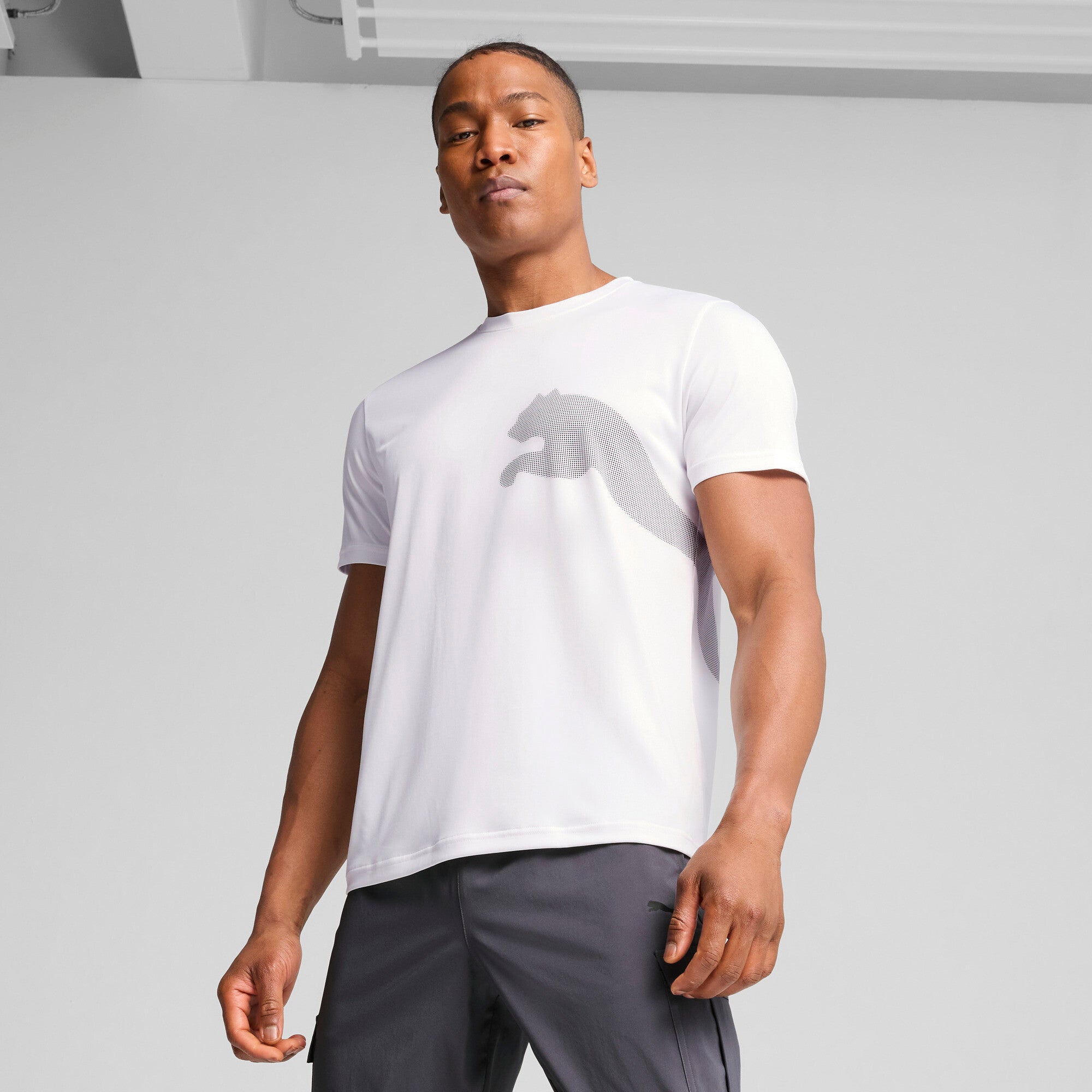 Puma train all day big logo tee in white - Model Shot 01