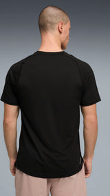 PUMA PWRMODE training tee men in black — model shot 2