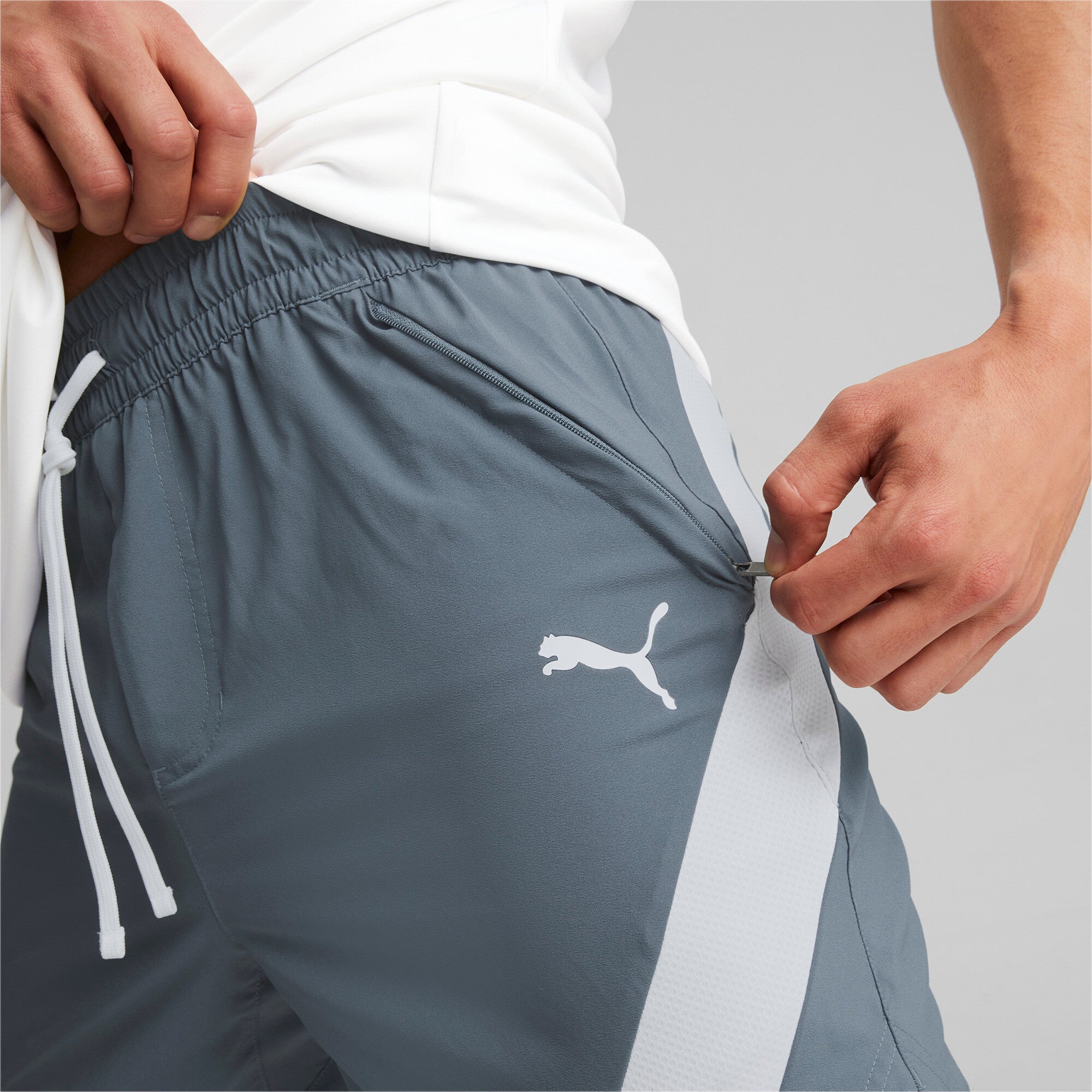 Puma training fit woven 7" shorts in gray - Model Shot 02