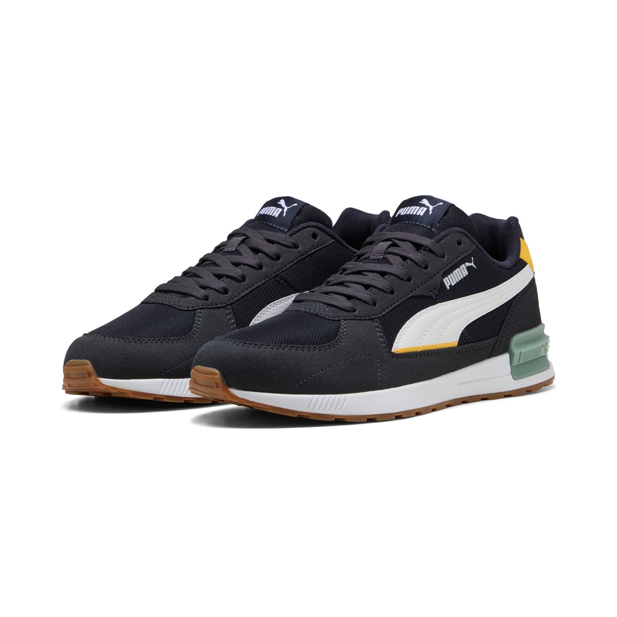Puma graviton trainers in black - Front View