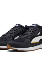 Puma graviton trainers in black - Front View