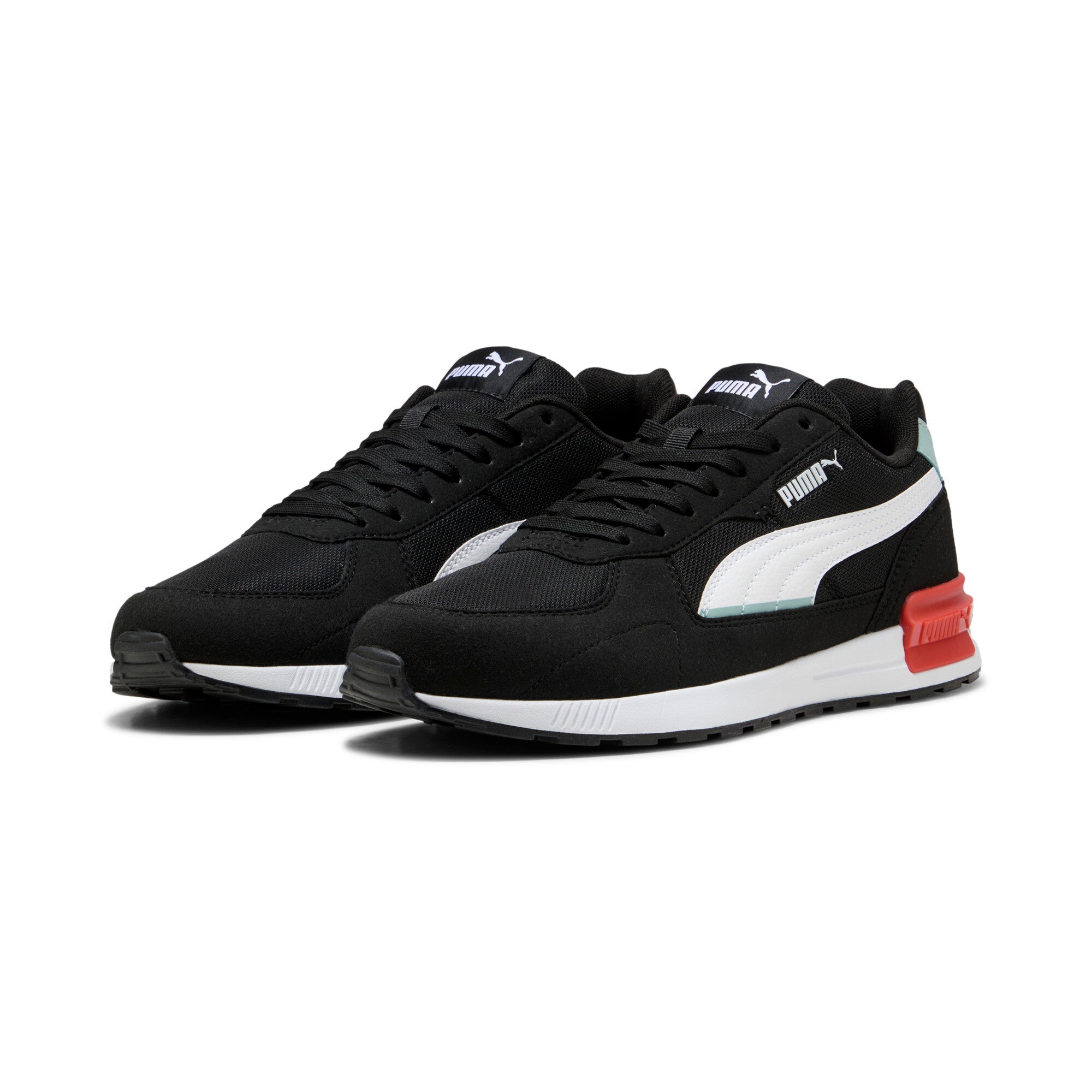 Puma graviton trainers in black - Front View