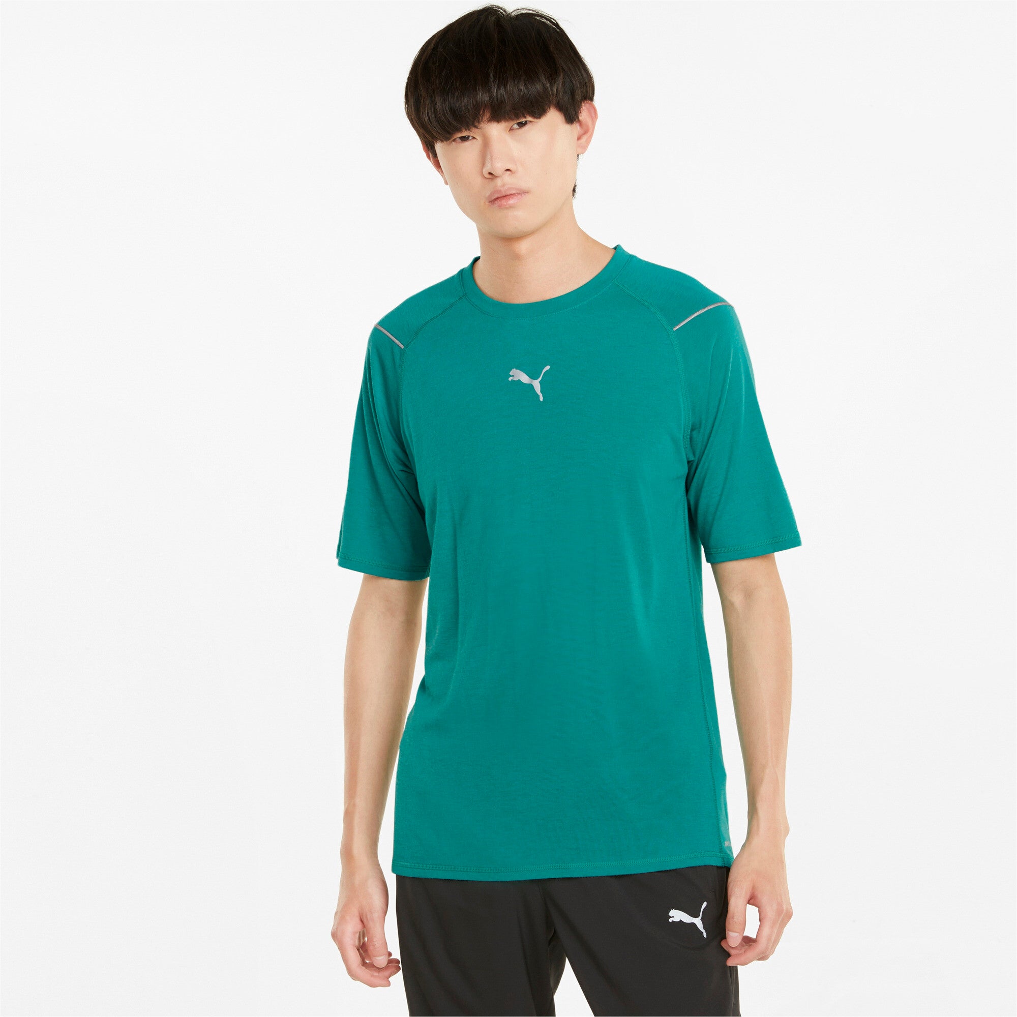 Puma running wool short sleeve tee in green - Model Shot 01