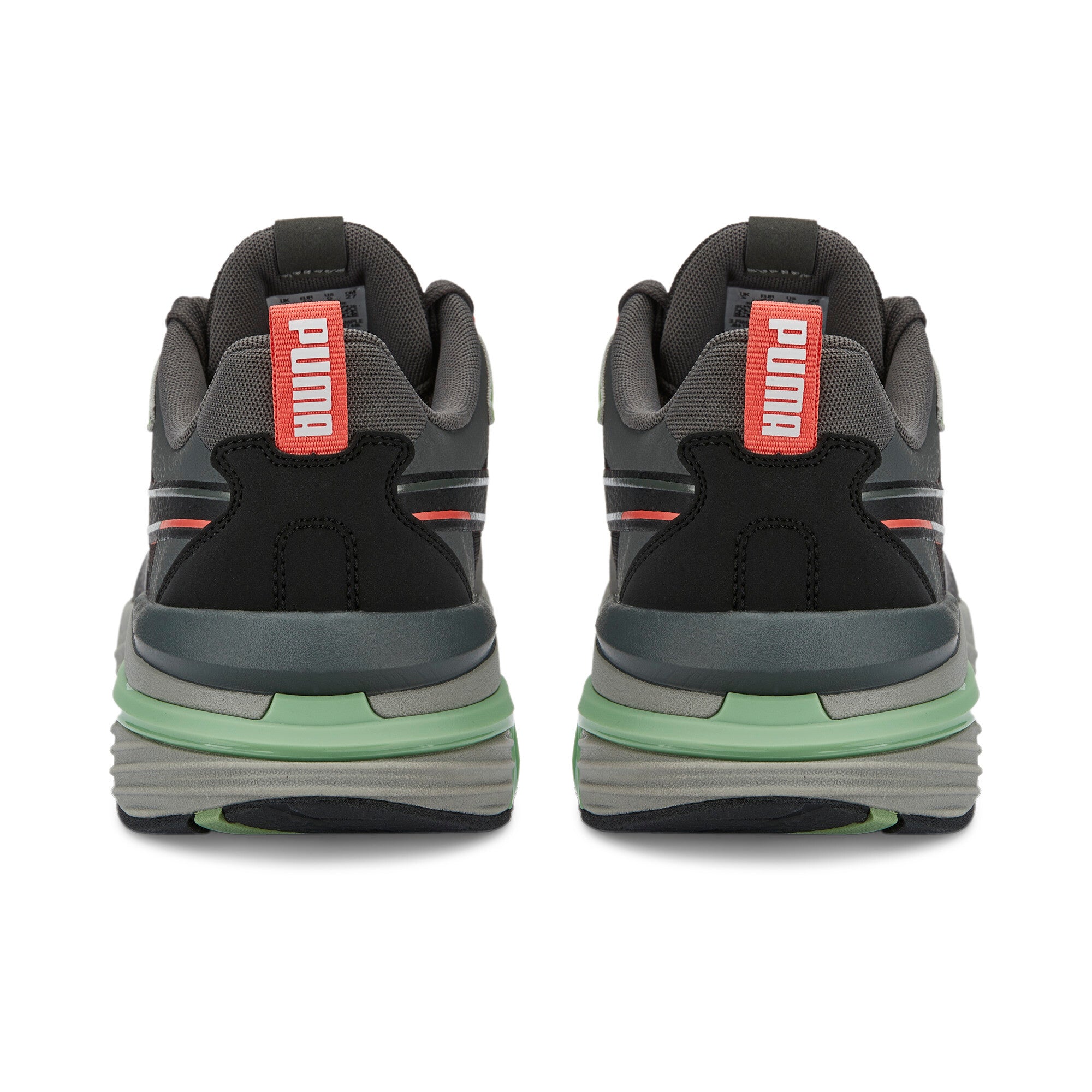 Puma supertec trainers in gray - Back View