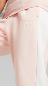Puma iconic t7 women's track pants in pink - Model Shot 03