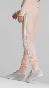 Puma classics t7 track pants youth in pink - Model Shot 03