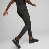 Puma run favourite tapered running pants men in black - Model Shot 03