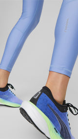 Puma run ultraform running leggings women in black - Model Shot 03