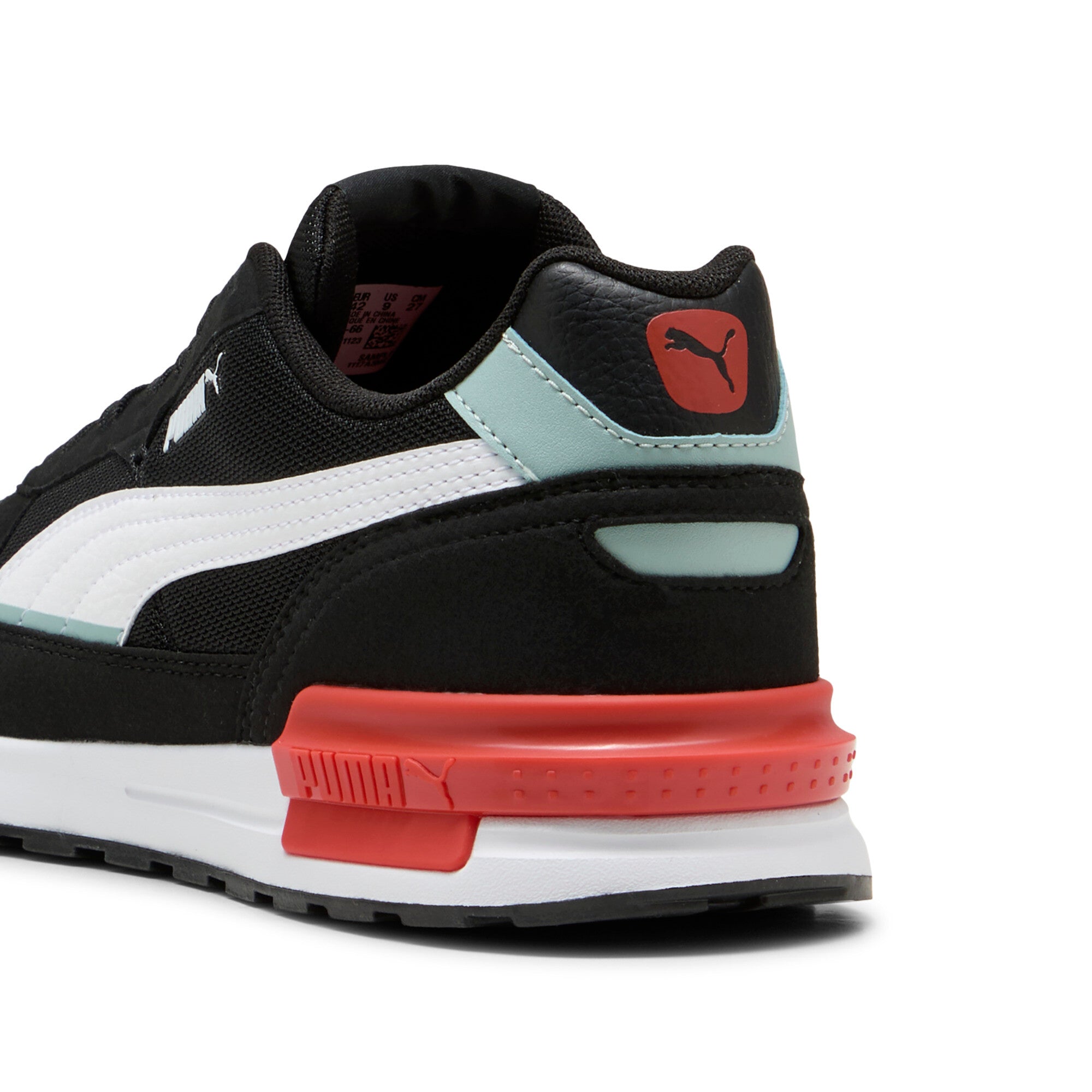 Puma graviton trainers in black - Back View